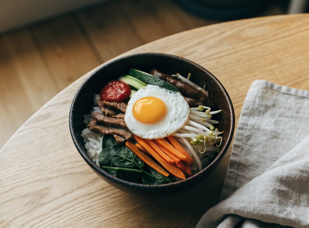 Bibimbap med oksekød