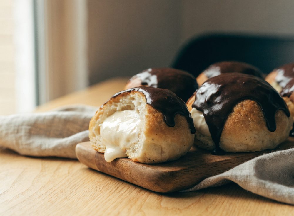 Fastelavnsboller med vaniljecreme