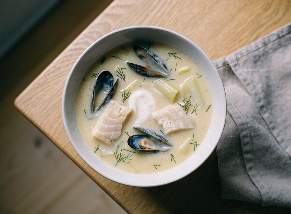 Fiskesuppe med torsk og blåmuslinger