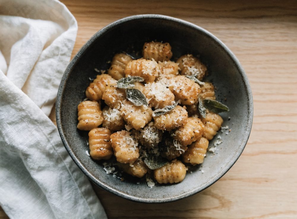 Gnocchi di patate med salviesmør