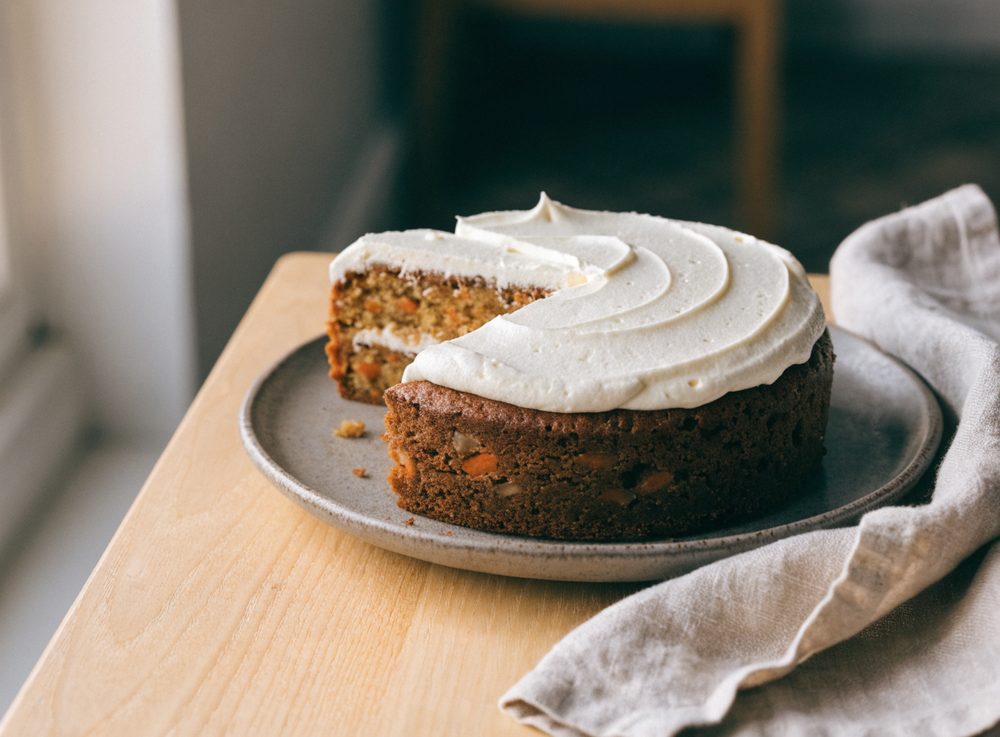 Gulerodskage med flødeostcreme