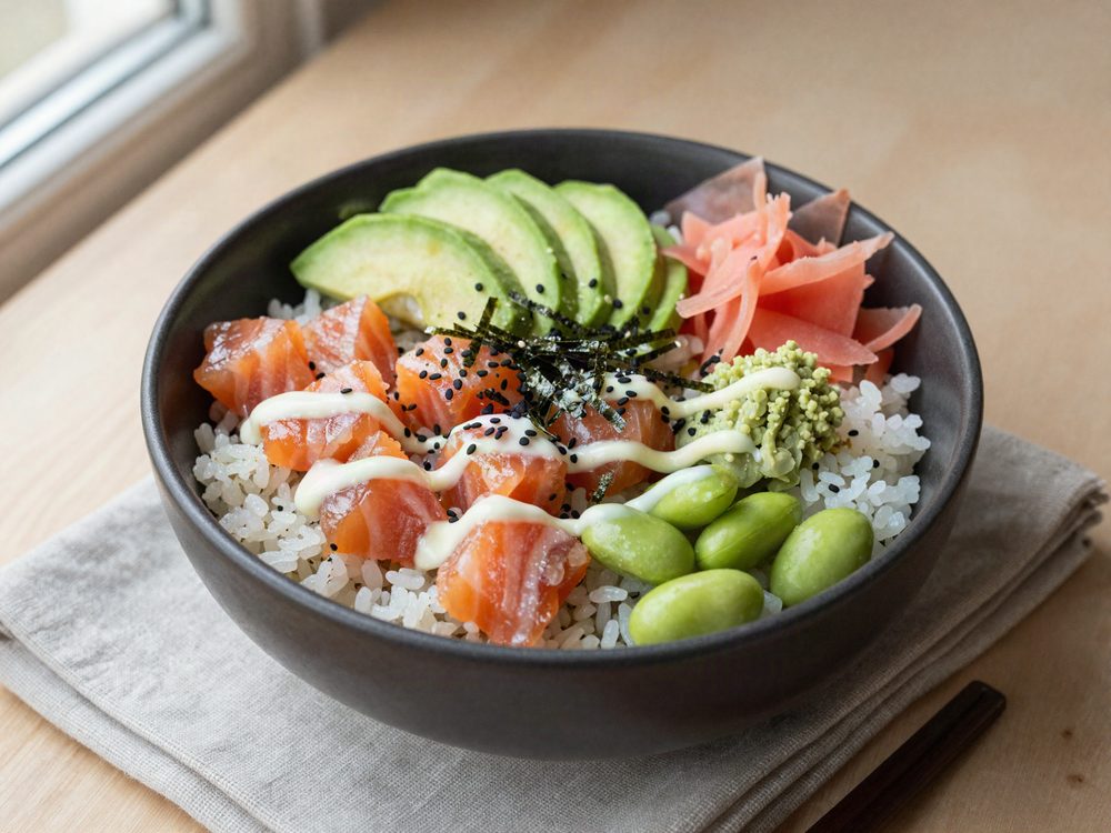 Sushibowl med laks og wasabimayo